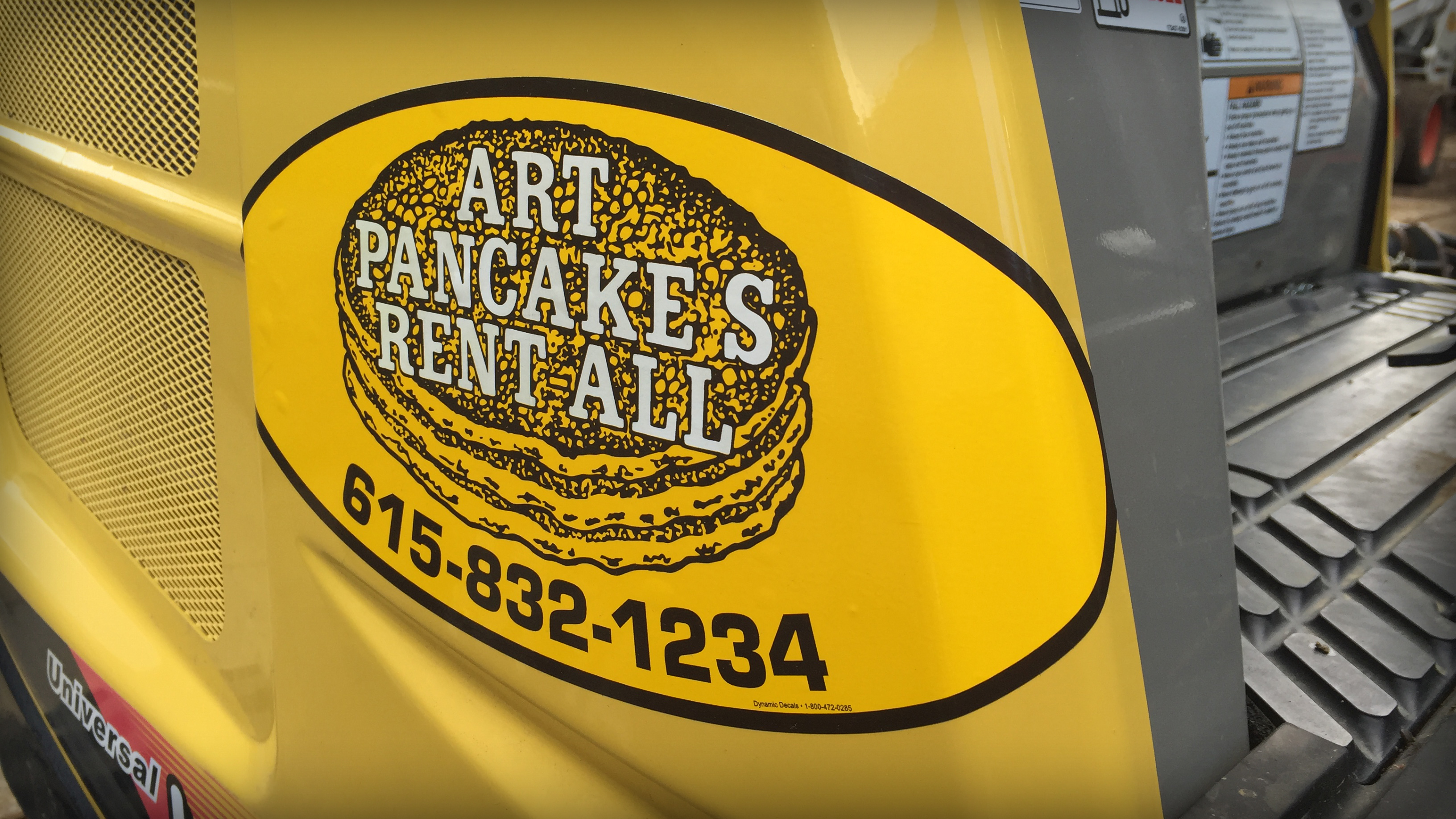 Gold 3 GAL Beverage Dispenser – Art Pancake Party & Wedding Rental